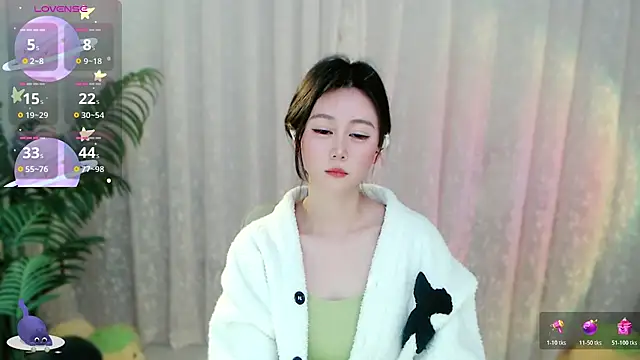 Snapshot of Aimee-520 chatting on January 18, 7:34 am Aimee-520 online show from January 18, 7:34 am