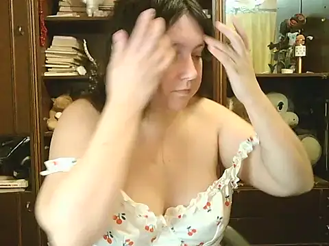 CarrieQPeach online show from May 16, 7:23 pm