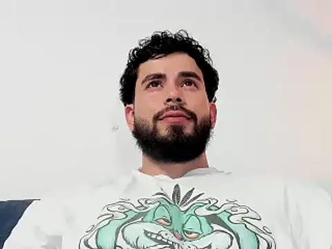 Snapshot of jake_skye chatting on January 9, 2:22 am jake skye online show from January 9, 2:22 am