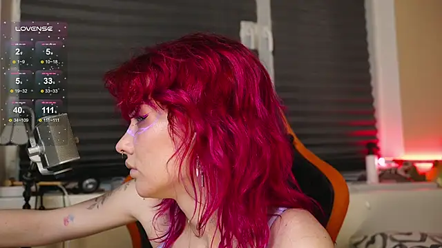 BlueCherryy online show from November 3, 6:53 pm