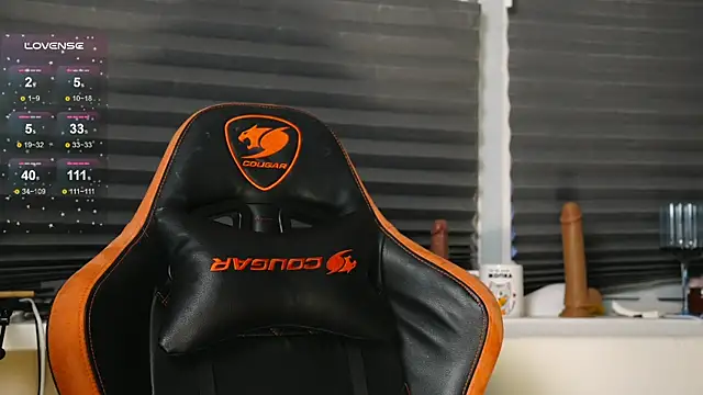 BlueCherryy online show from November 8, 1:44 pm