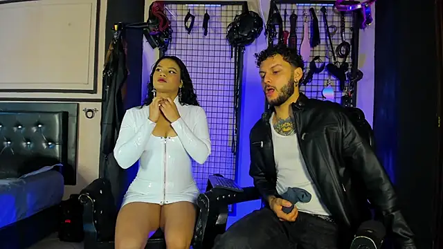 Twisted Fantasy online show from December 1, 4:34 pm