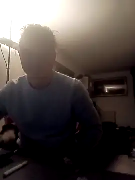 Snapshot of maciste26 chatting on January 2, 11:27 pm maciste26 online show from January 2, 11:27 pm