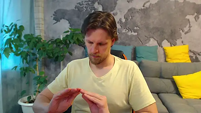 Snapshot of VikingChrisss chatting on April 29, 9:02 am VikingChrisss online show from April 29, 9:02 am