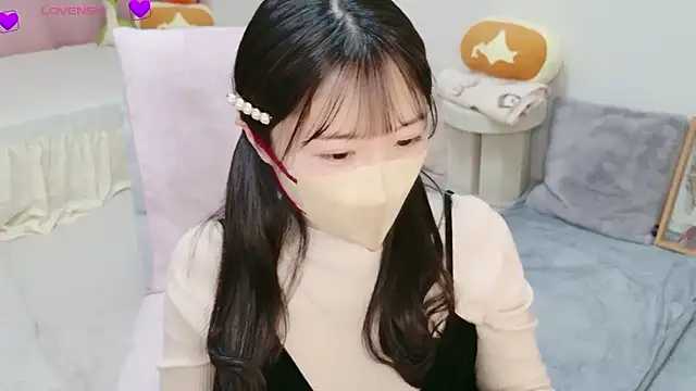 Snapshot of anchan_ chatting on January 18, 11:03 am anchan online show from January 18, 11:03 am