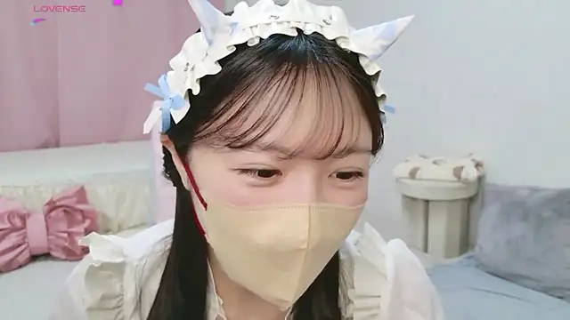 Snapshot of anchan_ chatting on February 3, 12:54 pm anchan online show from February 3, 12:54 pm