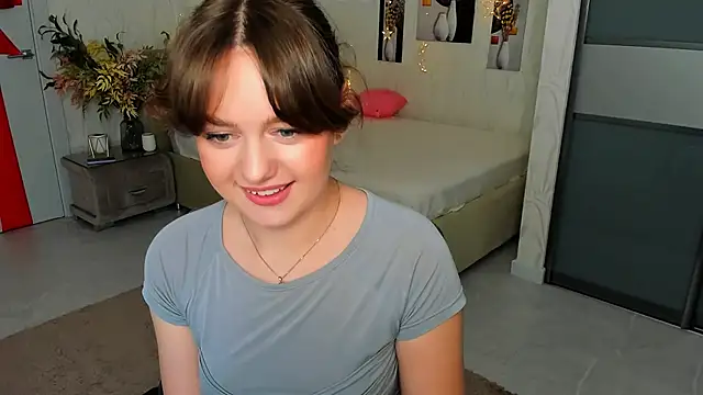 MiracleCurly online show from March 11, 7:25 pm