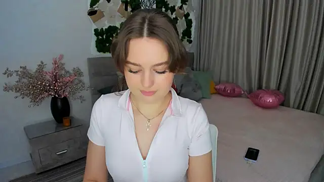 MiracleCurly online show from March 14, 10:16 pm