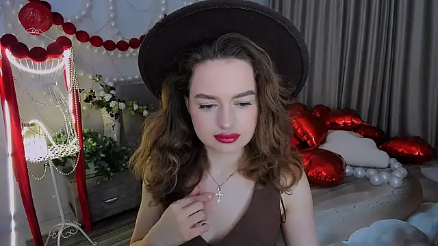 MiracleCurly online show from February 20, 4:07 pm