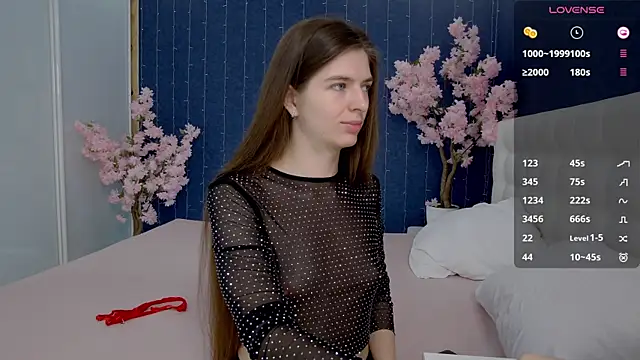 Snapshot of -Mirror-Girl- chatting on February 21, 3:01 am -Mirror-Girl- online show from February 21, 3:01 am