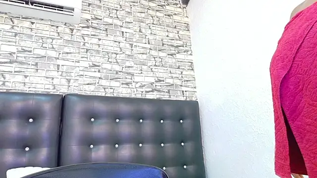 cock whisperer69  online show from March 20, 1:49 pm