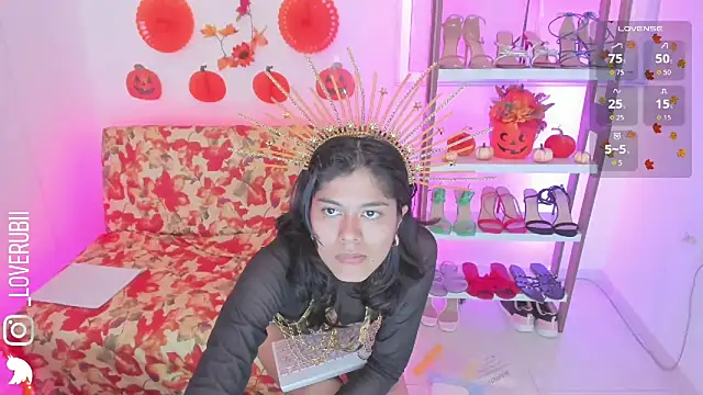 loverubii online show from October 28, 8:29 am