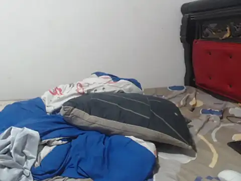 PONSE LATINO online show from April 15, 1:56 am