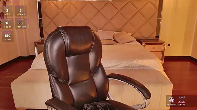 LisaMonroe  online show from September 9, 8:52 pm