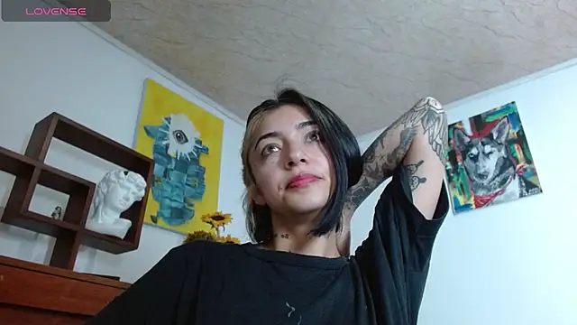 ZoeBakers  online show from February 21, 2:16 pm