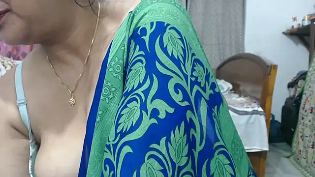 Snapshot of sexy_jaaan chatting on September 26, 6:12 pm sexy jaaan online show from September 26, 6:12 pm