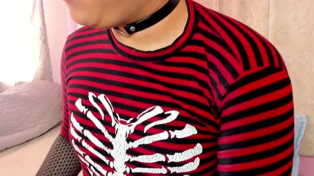 Snapshot of Satuurn_ chatting on February 8, 3:53 pm Satuurn online show from February 8, 3:53 pm