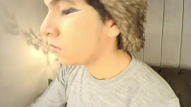 Snapshot of Satuurn_ chatting on February 10, 2:10 pm Satuurn online show from February 10, 2:10 pm