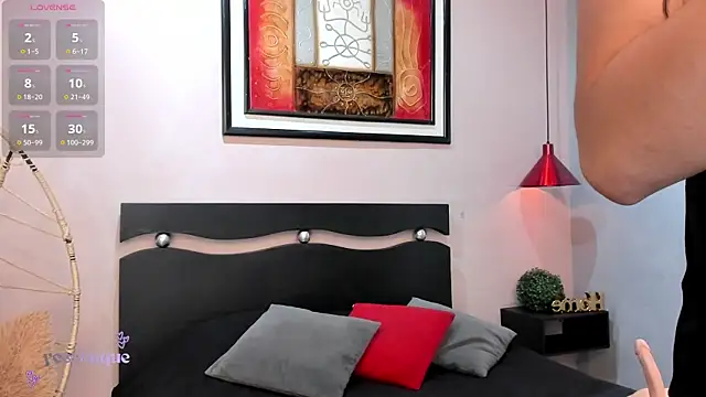 Snapshot of Paula_Desousa chatting on July 12, 6:21 pm Paula Desousa online show from July 12, 6:21 pm