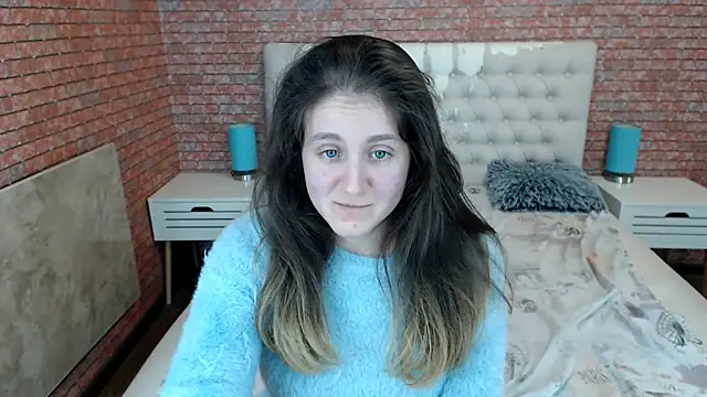 Holliy Cooper online show from October 26, 12:11 pm