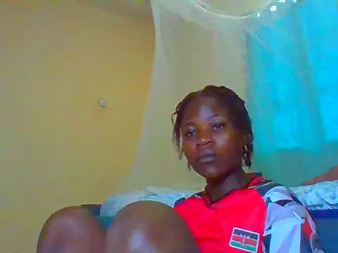 prettychic5 online show from May 11, 7:03 am