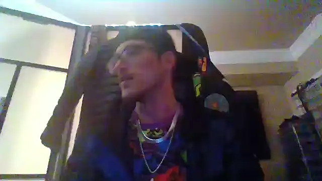 Snapshot of xxxebraXCX chatting on December 6, 7:56 pm xxxebraXCX online show from December 6, 7:56 pm