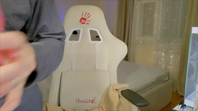 Snapshot of Madi_soon chatting on October 27, 5:06 pm Madi soon online show from October 27, 5:06 pm