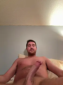 Snapshot of Dylanyes chatting on February 4, 6:04 am Dylanyes online show from February 4, 6:04 am