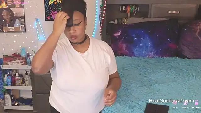 temptressbeauty24 online show from February 6, 5:01 am