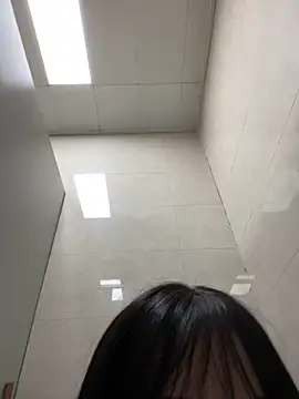 Snapshot of Asia-Lynn chatting on December 3, 11:11 am Asia-Lynn online show from December 3, 11:11 am