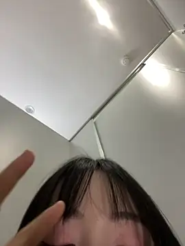 Snapshot of Asia-Lynn chatting on May 1, 11:59 am Asia-Lynn online show from May 1, 11:59 am