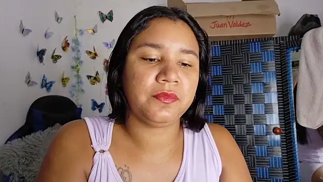 lucy hairypussy83 online show from January 14, 1:39 pm