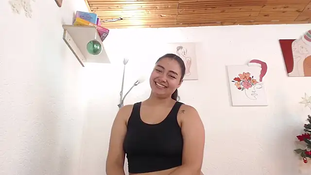 Snapshot of _Kim__M chatting on December 20, 3:31 pm Kim M online show from December 20, 3:31 pm