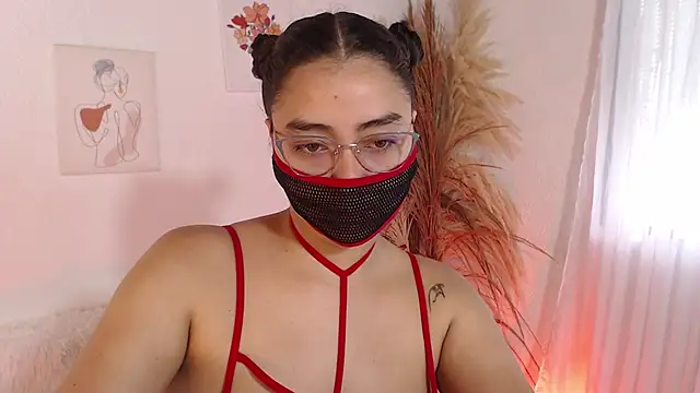 Snapshot of _Kim__M chatting on October 8, 12:58 pm Kim M online show from October 8, 12:58 pm