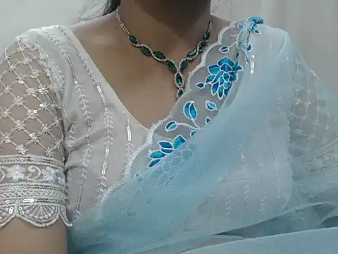 Snapshot of Lovely_Siri_23 chatting on February 10, 5:33 am Lovely Siri 23 online show from February 10, 5:33 am