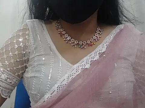 Snapshot of Lovely_Siri_23 chatting on March 28, 6:18 pm Lovely Siri 23 online show from March 28, 6:18 pm