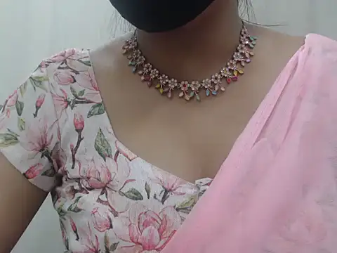 Snapshot of Lovely_Siri_23 chatting on March 29, 7:08 am Lovely Siri 23 online show from March 29, 7:08 am