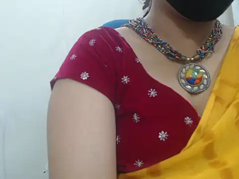 Snapshot of Lovely_Siri_23 chatting on July 10, 5:37 pm Lovely Siri 23 online show from July 10, 5:37 pm