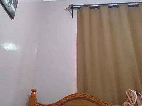 sweet-fancy online show from February 13, 9:38 am