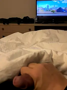 Snapshot of neugrg chatting on November 15, 2:53 am neugrg online show from November 15, 2:53 am