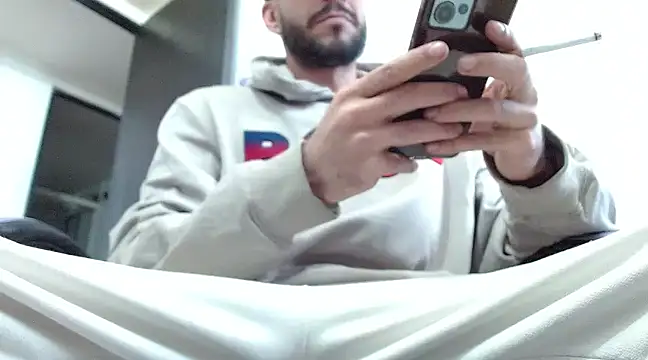 Snapshot of Money_For_masterCody chatting on January 28, 4:19 pm Money For masterCody online show from January 28, 4:19 pm