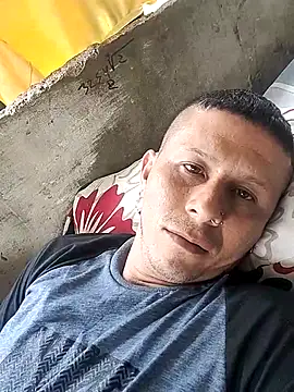 Snapshot of Somospareja1987 chatting on October 21, 6:52 pm Somospareja1987 online show from October 21, 6:52 pm