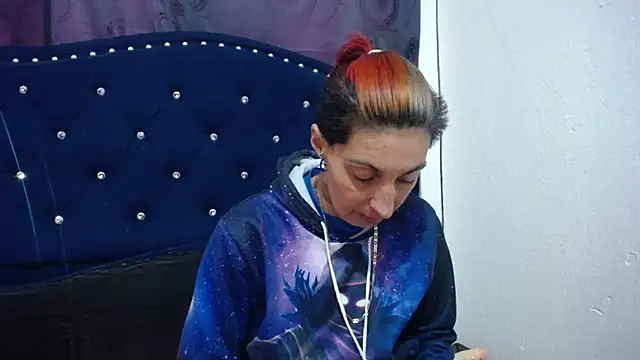 Snapshot of anyu1306 chatting on December 19, 4:57 pm anyu1306 online show from December 19, 4:57 pm