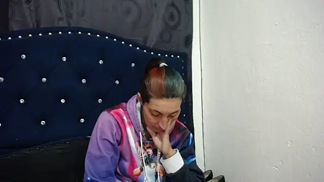 Snapshot of anyu1306 chatting on March 4, 7:43 pm anyu1306 online show from March 4, 7:43 pm