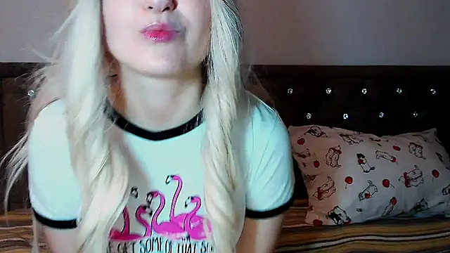 Sara4uu online show from September 15, 12:32 am