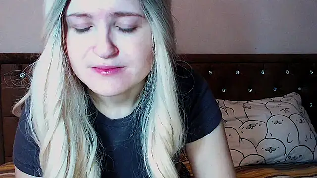 Sara4uu online show from December 3, 10:19 pm