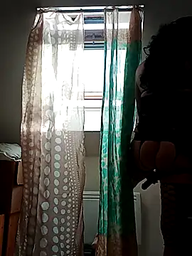 JOHANNA9MOI02 online show from November 10, 11:53 am