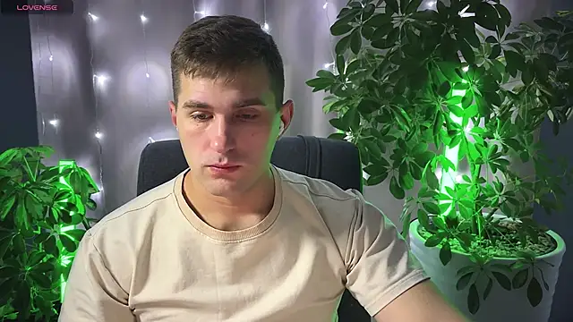 Sweeet  boy online show from February 22, 4:40 am