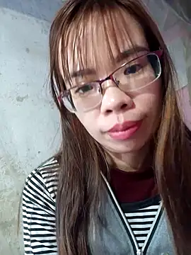 Snapshot of __Mai-love19__ chatting on February 23, 8:06 am Mai-love19 online show from February 23, 8:06 am