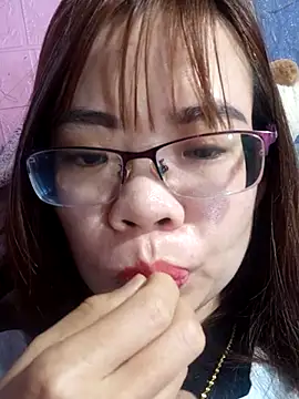 Snapshot of __Mai-love19__ chatting on March 2, 11:20 pm Mai-love19 online show from March 2, 11:20 pm